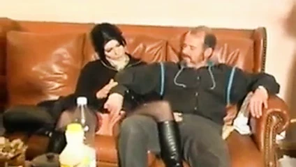 Xh bir gün ve üvey baba ile fuck !