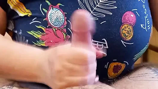 Olgun şişman kadından sakso ve penis mastürbasyonu 5