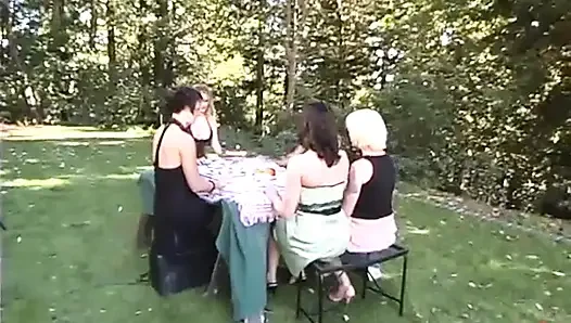 Dylan Ryan, Lorelei Lee, Jenni Lee, Dana Dearmond ve Keeani Lei