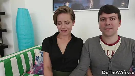 Güzel evli kadın sasha zima kocasını aldatıyor