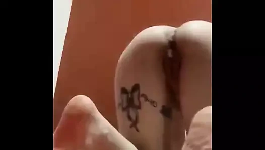 Seksi sıcak eş sallama eşek doggystyle