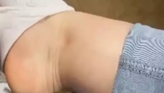 Sevimli terli ayak parmakları