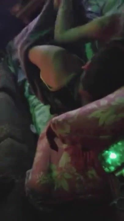 kız arkadaş üçlü mmf