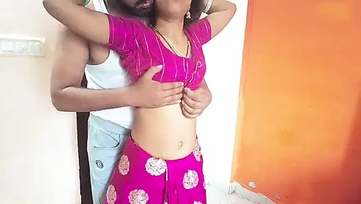 Desi falusi bhabi a férjével éjszaka szexelnek