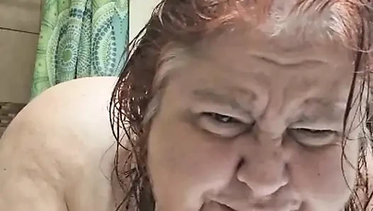 Ateşli Bir Tıraşsız Hemşire Vicki Kuruduktan Ve Başka Bir Bakım Yaptıktan Sonra