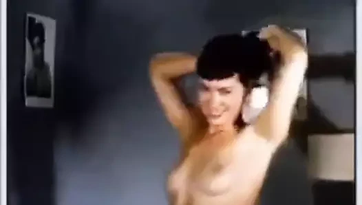 Betty kraliçeyi çağırıyor