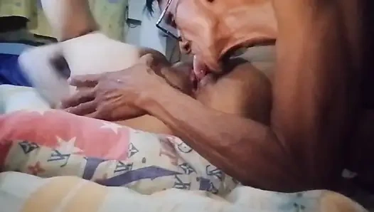 Nasıl olabileceğini bilmiyor. Seni sevdiğim için sonsuza kadar sikiş dedim.