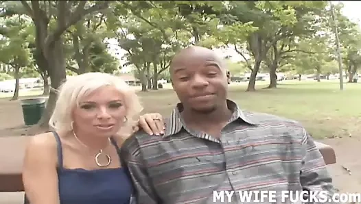 Seni seviyorum ama beni de boşaltabilecek birine ihtiyacım var