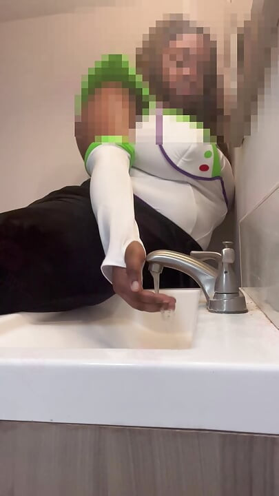 A Cute Ebony American Grinds In Her COSPLAY Outfit!