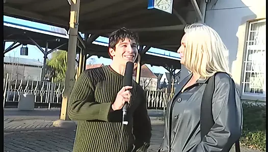 italyan aygırı alman çiftçinin karısını tombul amında sikiyor