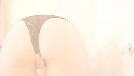 Götümü sallıyorum