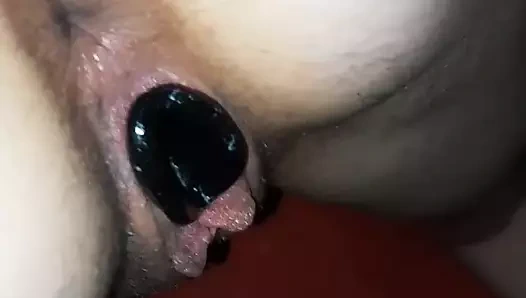 Üvey kız kardeş onu geniş bir şekilde siktiğimi seviyor