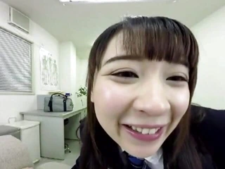 Islak öpücükler ve daha fazlasını istemeden duramıyor ıslak bir ağız