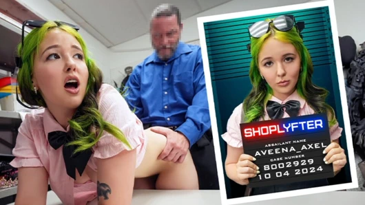 Tatlı balon götlü yeşil saçlı öğrenci çalıyor ve sert bir sikiş dersi öğreniyor! - Shoplyfter