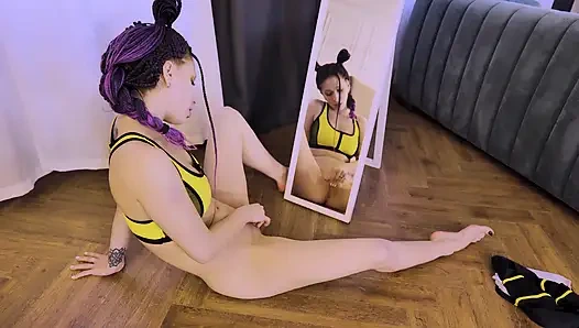 Güzel Milf Mastürbasyon Yapıyor