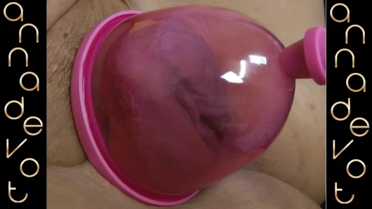 Annadevot - benim kedi ayrıntılı ve güzel bir şekilde pompalandı