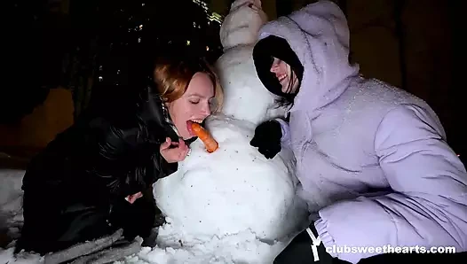 Clubsweethearts - violet joly ve akina asmus ile kış harikaları