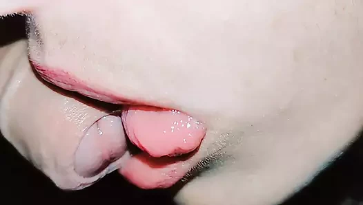 Evli kadının sıkı anal deliği büyük bir yarakdan sonra açılıyor