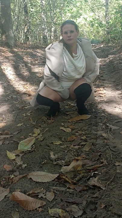 Jade shows off in the wood with the strangers | Clip 1