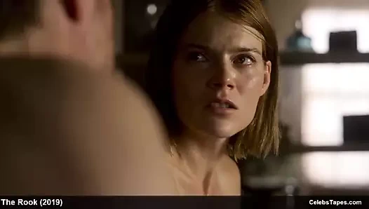Emma greenwell çıplak ve tutkulu seks sahneleri