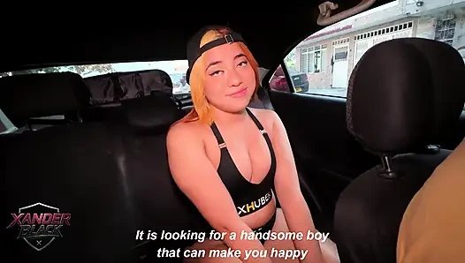 Influencer Celeste Alba yabancıya arabada sikişmeyi teklif ediyor ve büyük yarağa sahip olduğu ortaya çıkıyor
