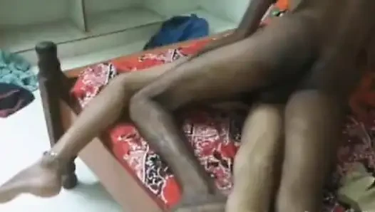 Kocam beni domaltarak sikiyor