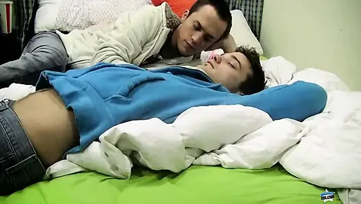 Bölüm 2: Tamamen boşalmanın tadını çıkarıyorum