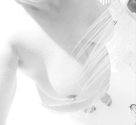 In der Dusche mit CurvyMarie