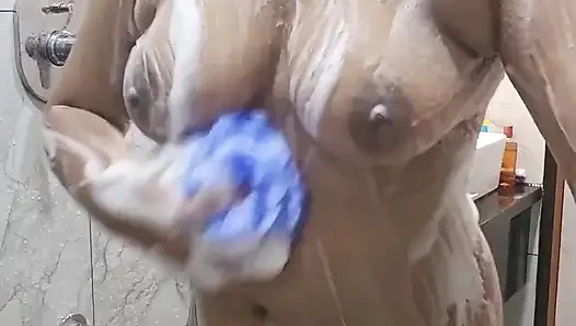 Duş sonrası hızlı mastrubasyon