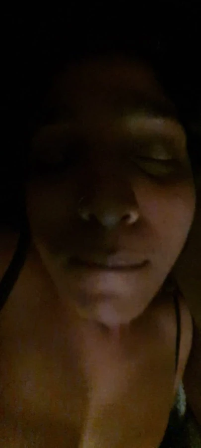 Busty Indian MILF gets eaten out | Clip 2