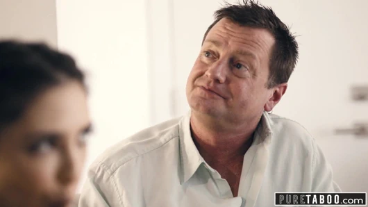 Saf Tabu - Sapık Ebeveynler, Gencin Değiştirildiğini Ortaya Koyuyor