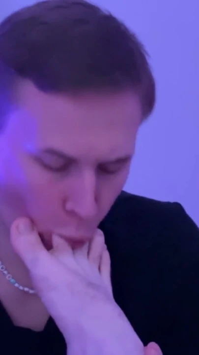 Blue-Eyes Straight Step-Brother Licking my Feet while I Jerk Off my Fat Cock | Clip 1