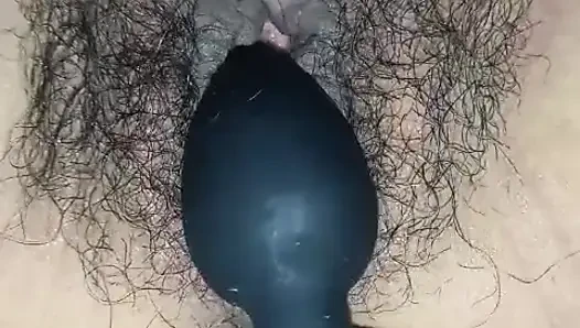 Komşum tarafından vibratör göt tıkacıyla oynandı
