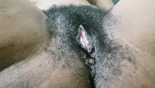 Çok ateşli amatör çılgın amcık karşı konulmaz şehvetli enerji, doğal güzellik