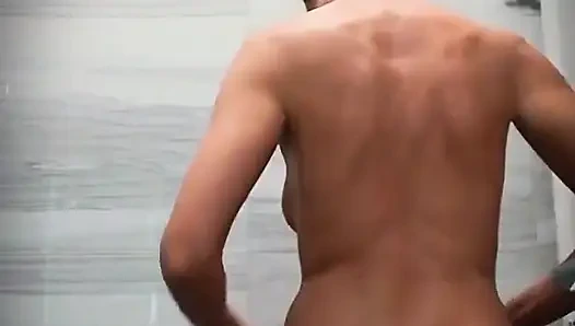 Gel duş al