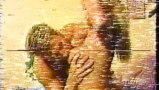 Güzel seksi büyük göğüsler penisi seviyor