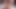 Çarpıcı, büyük göğüslü orta yaşlı seksi kadının cazibesi tarafından büyüleniyor