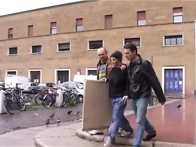 Dilenciler sert sikişiyor