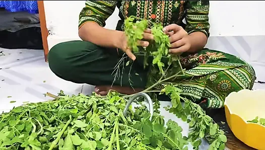 Bugün çok romantik bir gün ve seksi karımla romantik bir zaman geçiriyorum