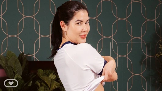 Terli egzersizden sonra sikişmek istiyor - sanal gerçek porno