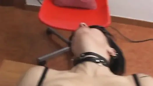 Ev sahibi komşusu tarafından sikiliyor