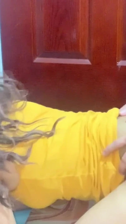 "Pinay Threesom çifte penetrasyon" dan muhteşem an