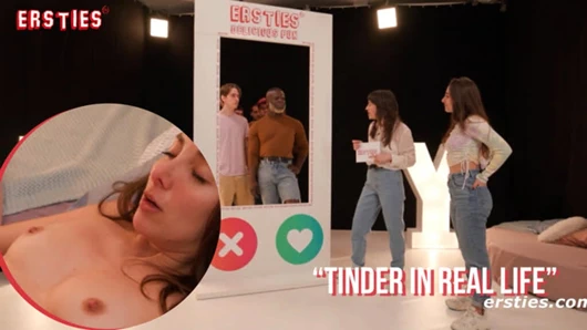 Ersties - Ana seks yapmak için birini bulmak için bir oyun oynuyor