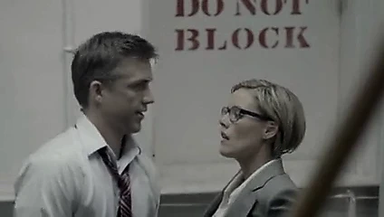 Kathleen robertson - patron s01e01