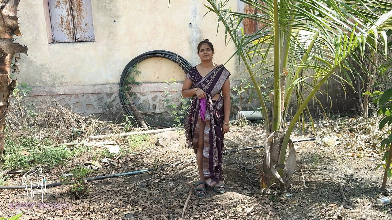 The tender garden was looking up at the coconut tree with the saree up and then the owner took it home and fucked the table.
