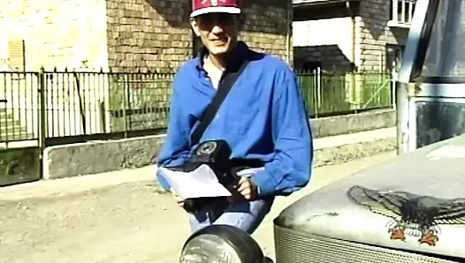 Kırmızı iç çamaşırlı sarışın sert yarağı derine alıyor