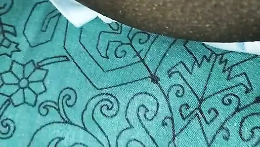Pencaplı Evli Kadın Komşu Erkek Arkadaşıyla Aldatırken Evinde Onun Dışında Kimse Yok.