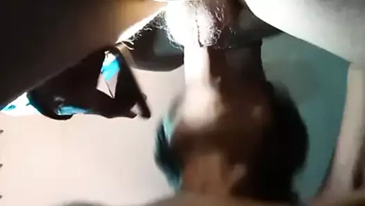 Tay deepthroats uzun horoz kolayca