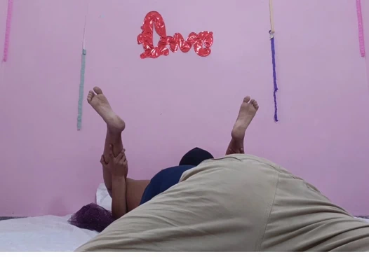 Başrolde seksi kraliçe desi zoya malik yenge ne devar ko diya sürpriz Hintçe net ses