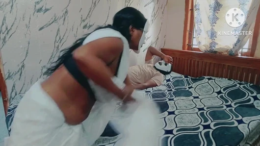 Gerçek bir tabu - üvey anne ve üvey oğlunun aşk hikayesi - tamil sesli erotik tutkulu aşk